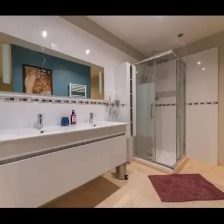 Апартаменты Maison Troglodyte *